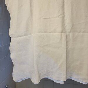 White Scallop Edge Linen tablecloth